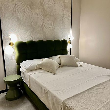 Golden Palm B&B Bari Exteriör bild
