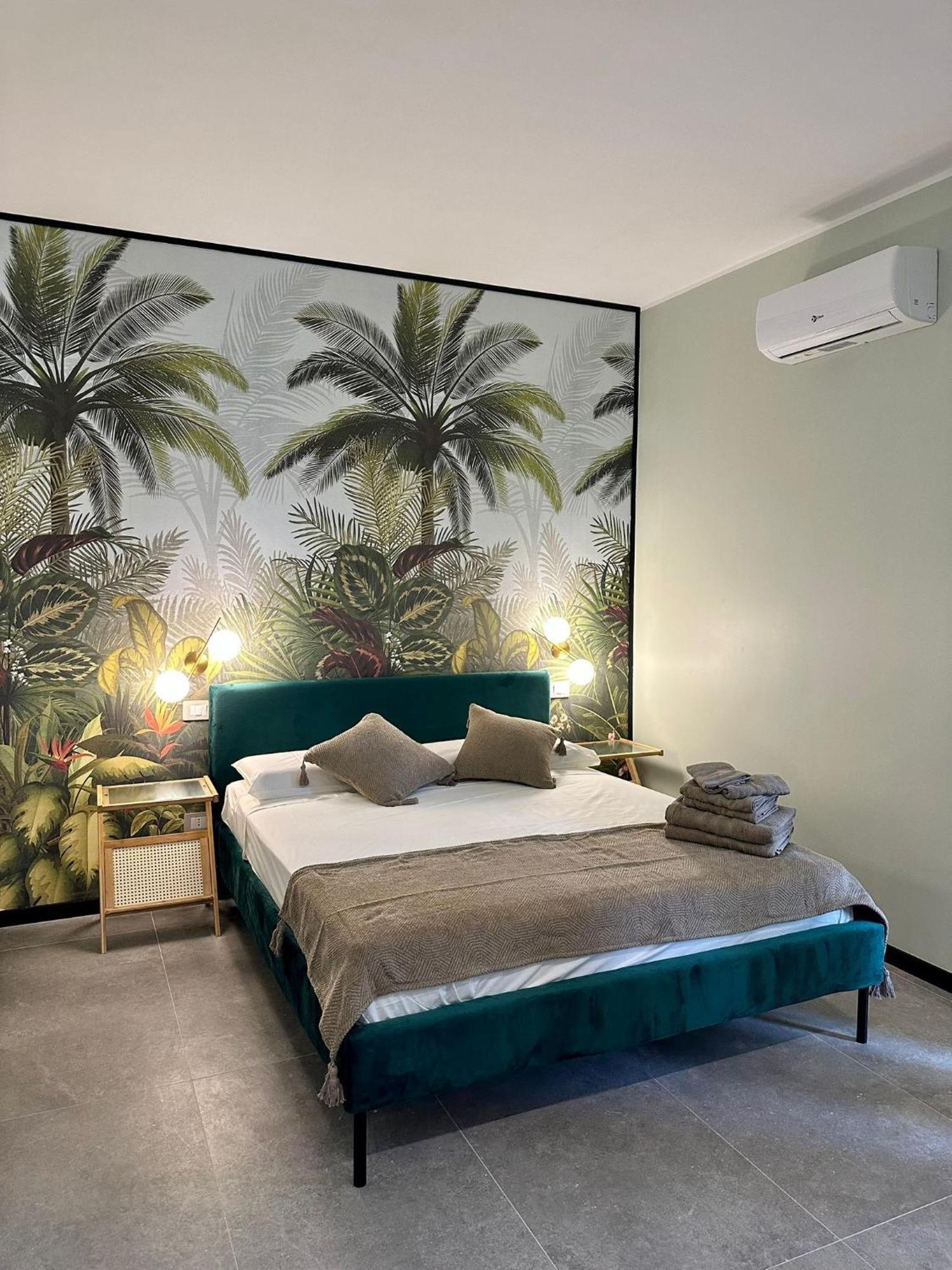 Golden Palm B&B Bari Exteriör bild